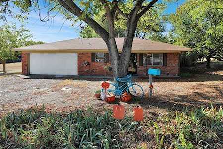 1311 E College Street Princeton, TX 75407