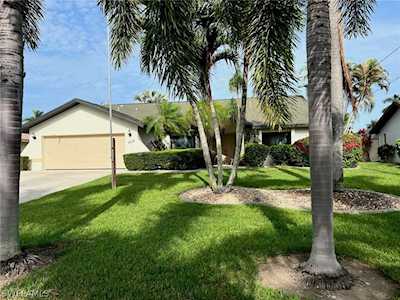 5312 SW 9th Place Cape Coral, FL 33914