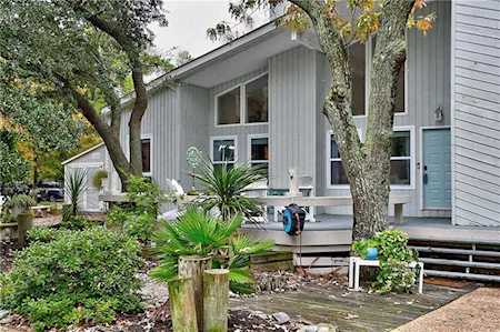 3937 Shady Oaks Dr Virginia Beach, VA 23455
