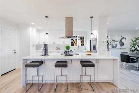 5521 Cloud Way San Diego, CA 92117
