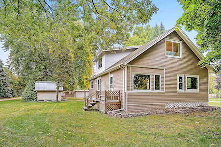 990 Bayview Rd Neenah, WI 54956