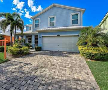 438 Bahama Grande Blvd Apollo Beach, FL 33572