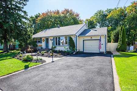 95 Willard Clark Circle Spotswood, NJ 08884