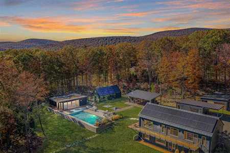 7 Tamarack Ln Kerhonkson, NY 12446