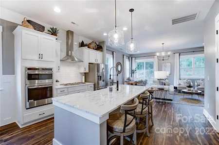 1019 Masefield Ave Matthews, NC 28105