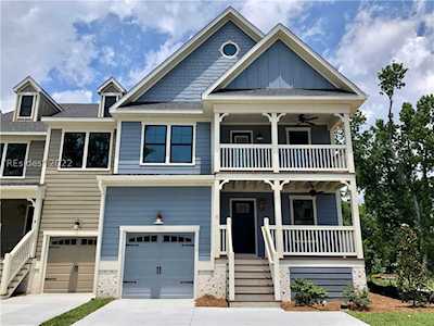 11 Old Stoney Ln Hilton Head Island, SC 29926