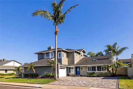 9412 Breakwater Circle Huntington Beach, CA 92646