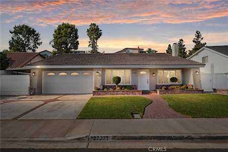 27271 Via San Pedro Mission Viejo, CA 92692