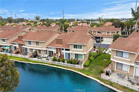 7932 Waterfall Circle Huntington Beach, CA 92648