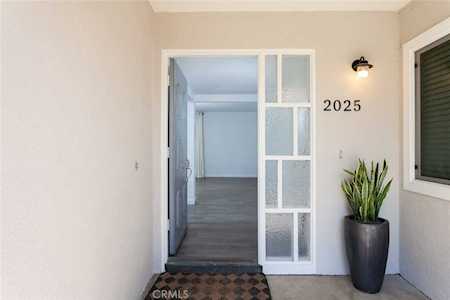 2025 Centella Place Newport Beach, CA 92660