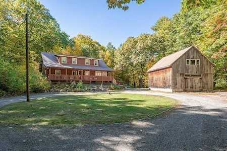7 Osgood Rd Princeton, MA 01541