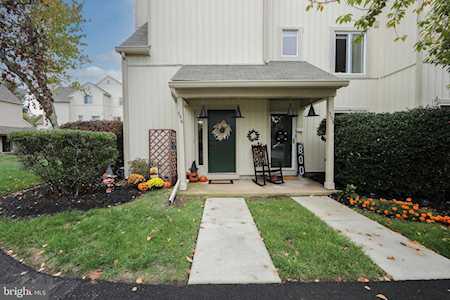 356 Woodlake Dr Marlton, NJ 08053