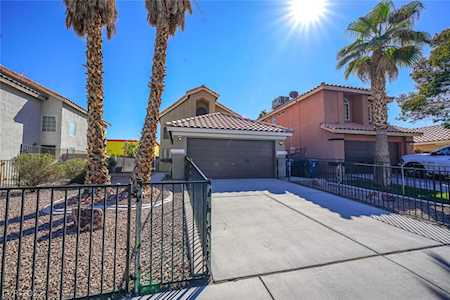 3710 Steinbeck Dr Las Vegas, NV 89115