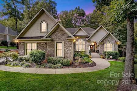 7704 Juniper Ln Denver, NC 28037