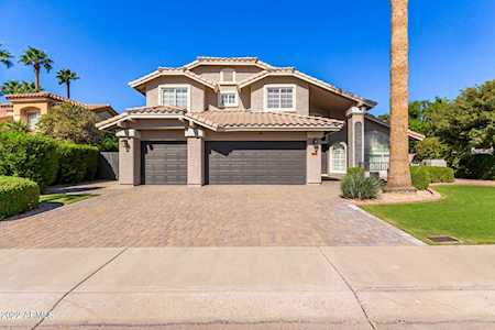 5876 W Del Lago Circle Glendale, AZ 85308