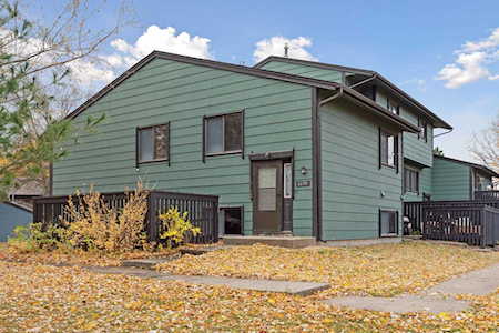 6890 Grenwich Lane N Oakdale, MN 55128