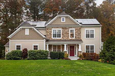7 Farrington Ave Wrentham, MA 02093