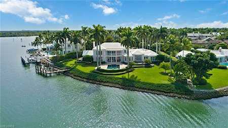 3701 Nelsons Walk Naples, FL 34102