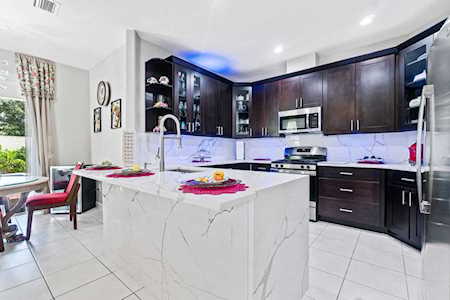 10637 Falls Street Wellington, FL 33414