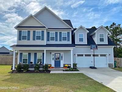 601 Woodcock Court Hubert, NC 28539