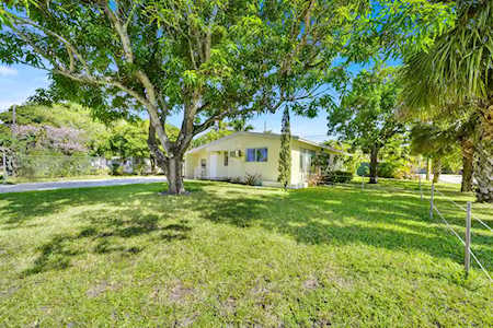 1800 NW 7th Avenue Fort Lauderdale, FL 33311