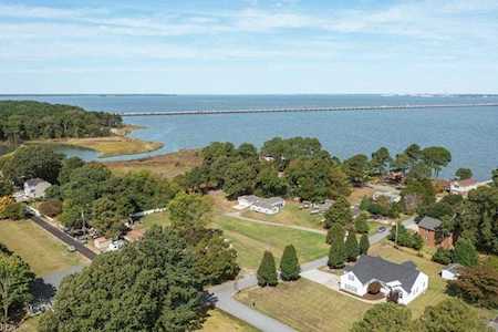 6957 Respass Beach Rd Suffolk, VA 23435