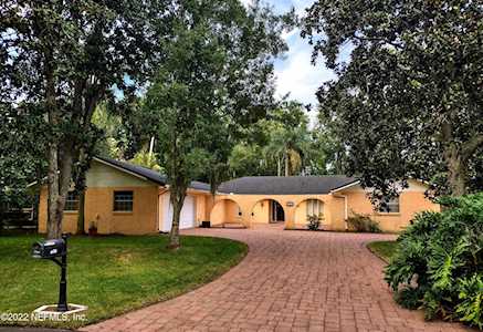 2163 Winding Creek LN Jacksonville, FL 32246