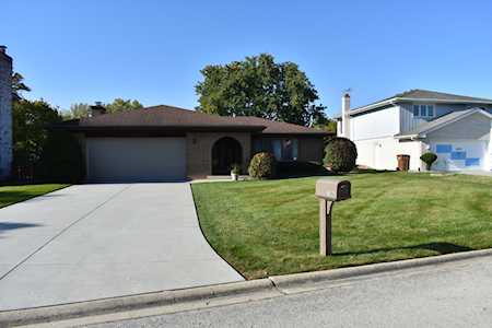 10865 Chaucer Dr Willow Springs, IL 60480