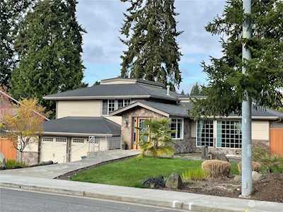 1443 180th Ave NE Bellevue, WA 98008