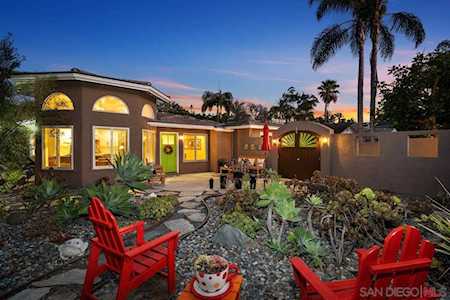 1091 Arden Dr Encinitas, CA 92024
