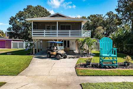 611 Chestnut St Oldsmar, FL 34677