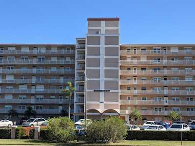 1847 Shore Dr S #215 South Pasadena, FL 33707
