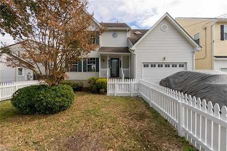 9558 18th Bay St Norfolk, VA 23518