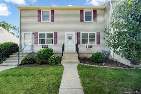 77 Brentwood Drive #77 Wallingford, CT 06492