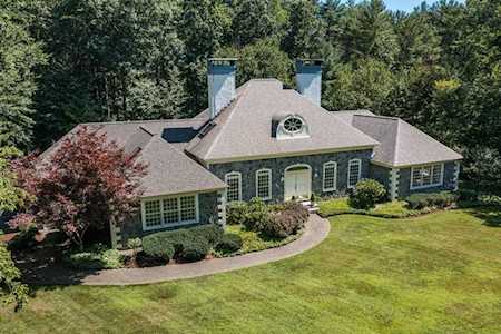 3 Penhollow Ln Hampton Falls, NH 03844