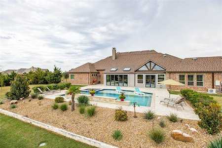 900 N Bluffview Drive Lucas, TX 75002