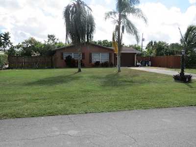 97 W Palmetto Road Lake Worth, FL 33467