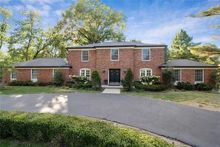 357 Sunway Ln St Louis, MO 63141