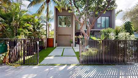 2922 Jackson Ave #2922 Coconut Grove, FL 33133