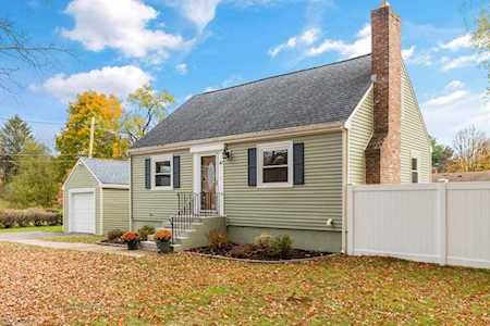41 Eldred St Lexington, MA 02420