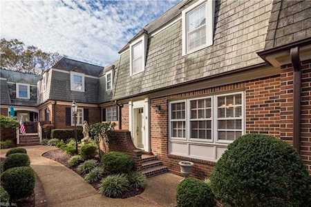 420 Linkhorn Dr #9 Virginia Beach, VA 23451