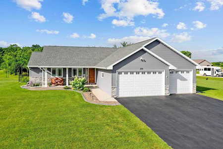 2011 Fox Meadow Dr De Pere, Town of Lawrence, WI 54115