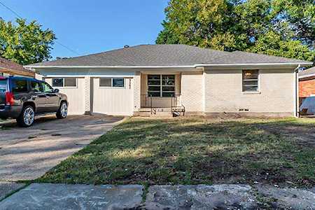 9565 Crestshire Drive Dallas, TX 75227