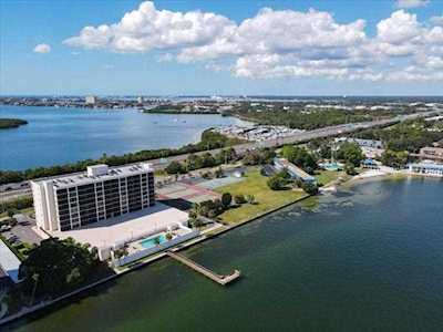 7100 Sunshine Skyway Ln S #706 St. Petersburg, FL 33711