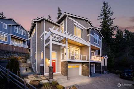 8410 169th Place NE #101 Redmond, WA 98052