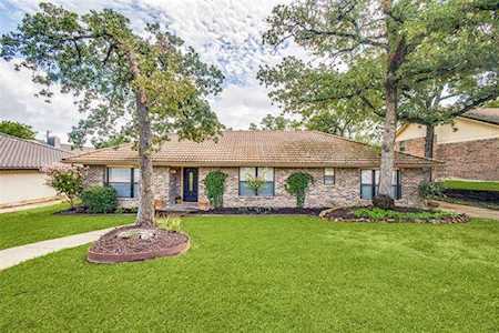15 Crestwood Drive Trophy Club, TX 76262