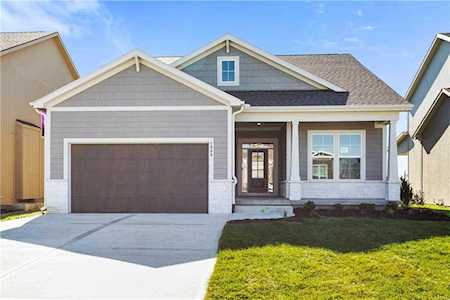 1555 SW Arbor Park Dr Lee's Summit, MO 64082