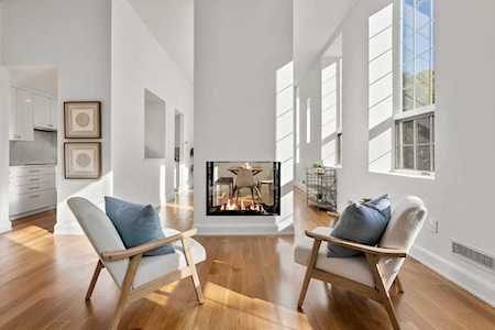 40 Seaver St #8 Wellesley, MA 02481