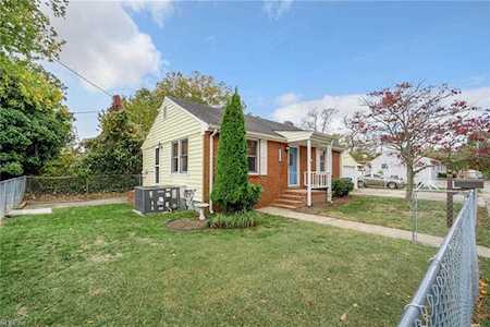 1017 Beach View St Norfolk, VA 23503