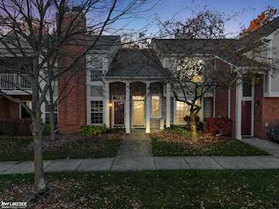56169 Chesapeake Trail Shelby Twp, MI 48316